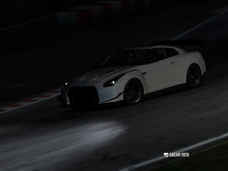 Night Race in NFS Edition Nissan GT-R R35