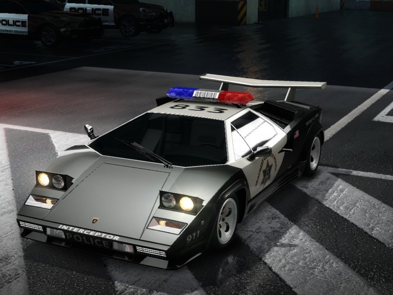 Police car Lamborghini Countac